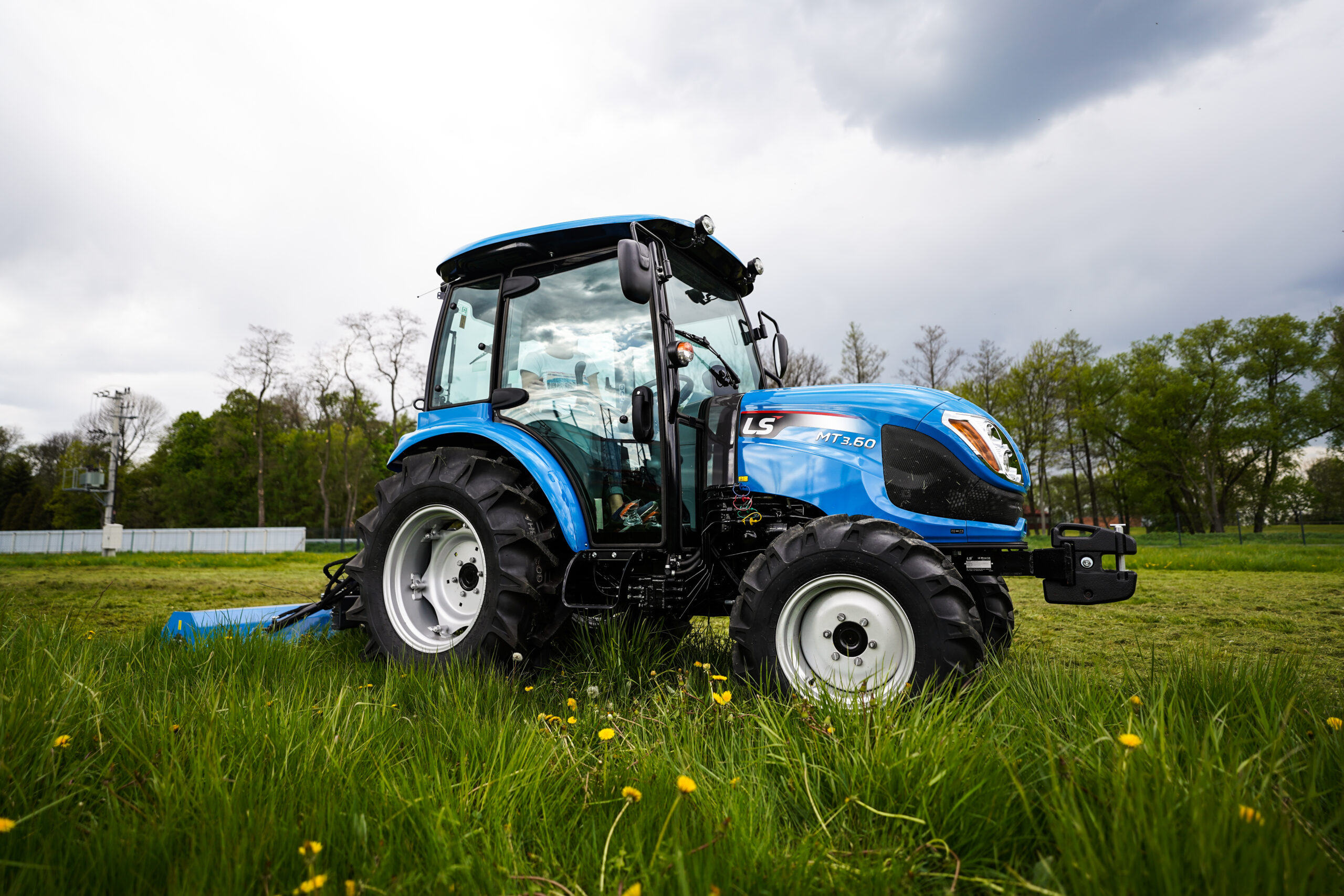 LS Tractor podbija rynek! Coraz więcej rolników stawia na tę markę
