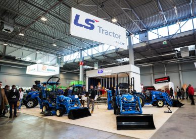 Targi LS Tractor